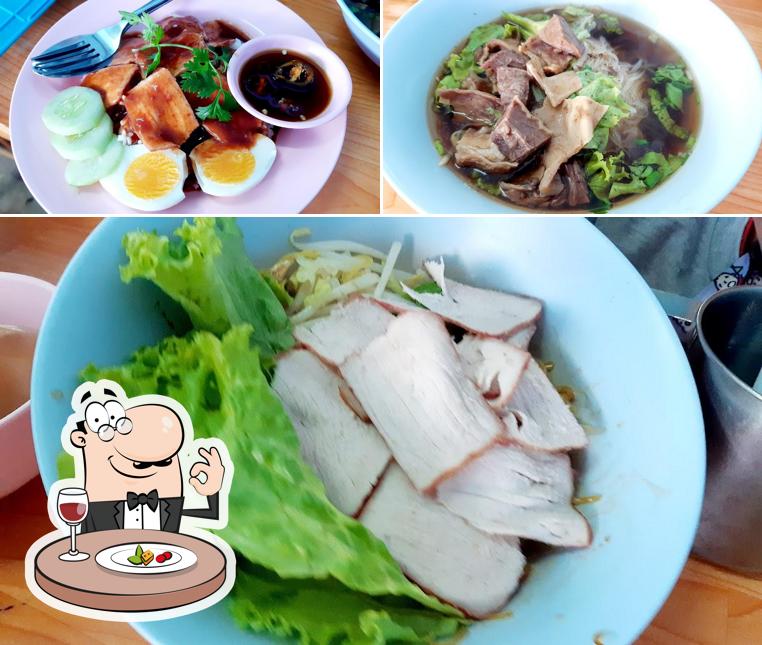 ร้านก๋วยเตี๋ยวเนื้อวัว รสเด็ด อำเภอแม่ริม จังหวัดเชียงใหม่