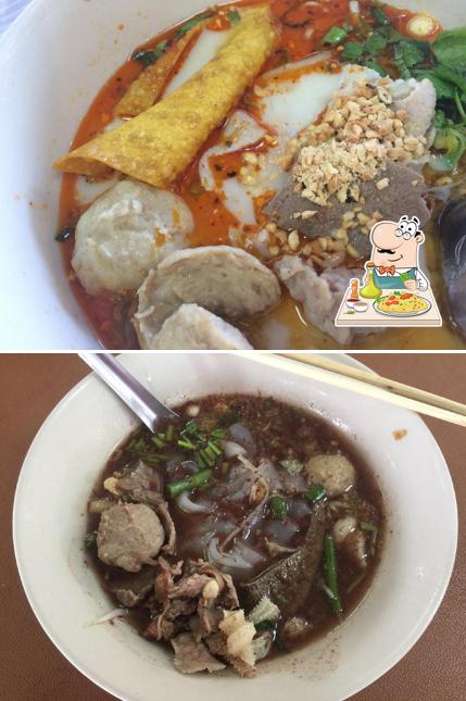 Food Court PTT แม่ขะจาน