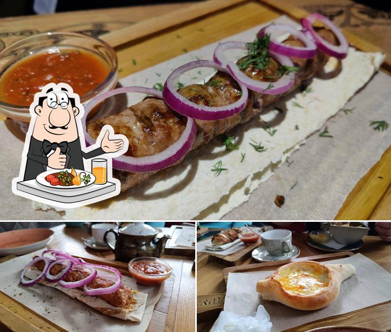 Блюда в "Ресторане Друзья восток"