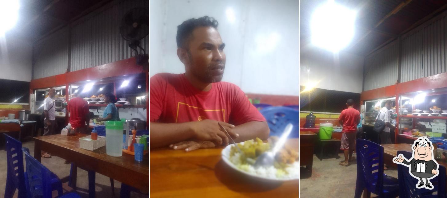 Warung makan Lapangan Sitarda