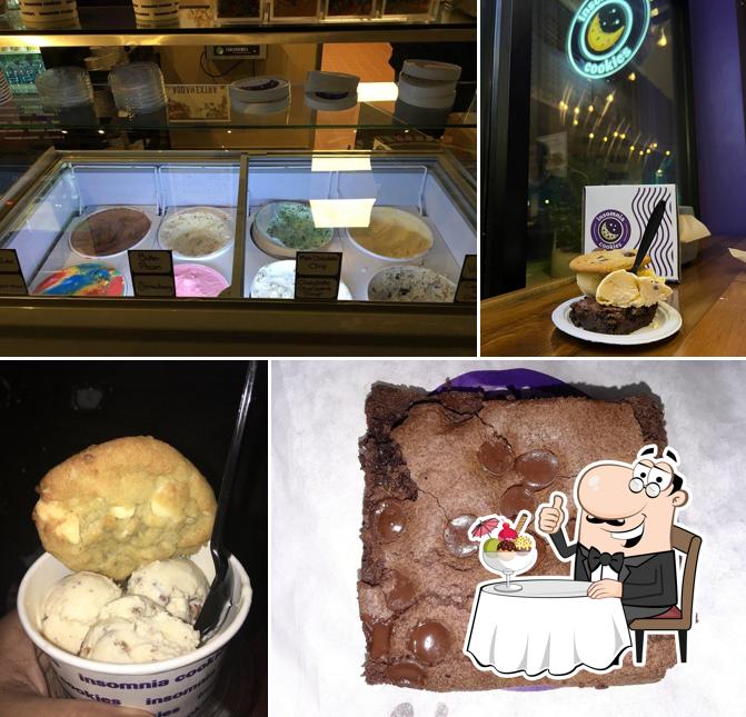Insomnia Cookies