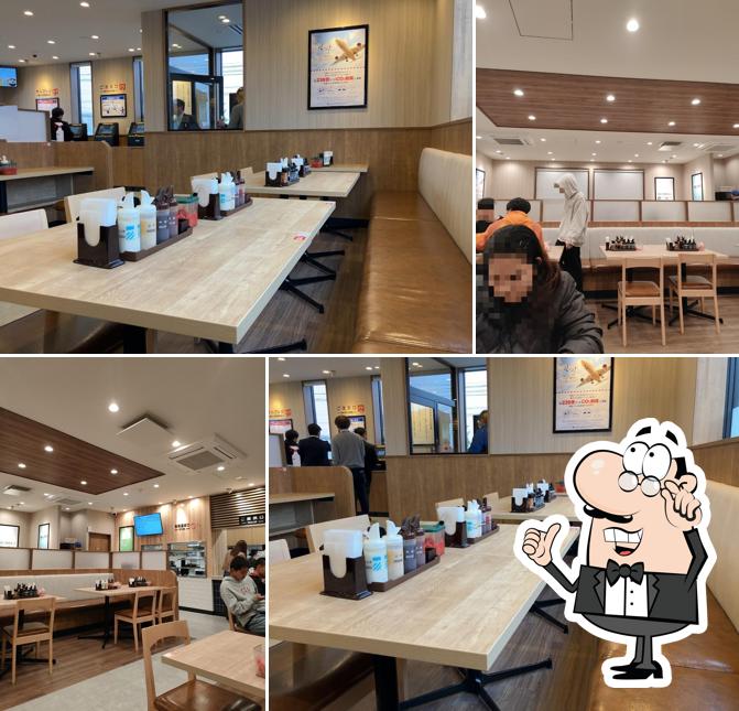 松屋 足利店（松のや併設）