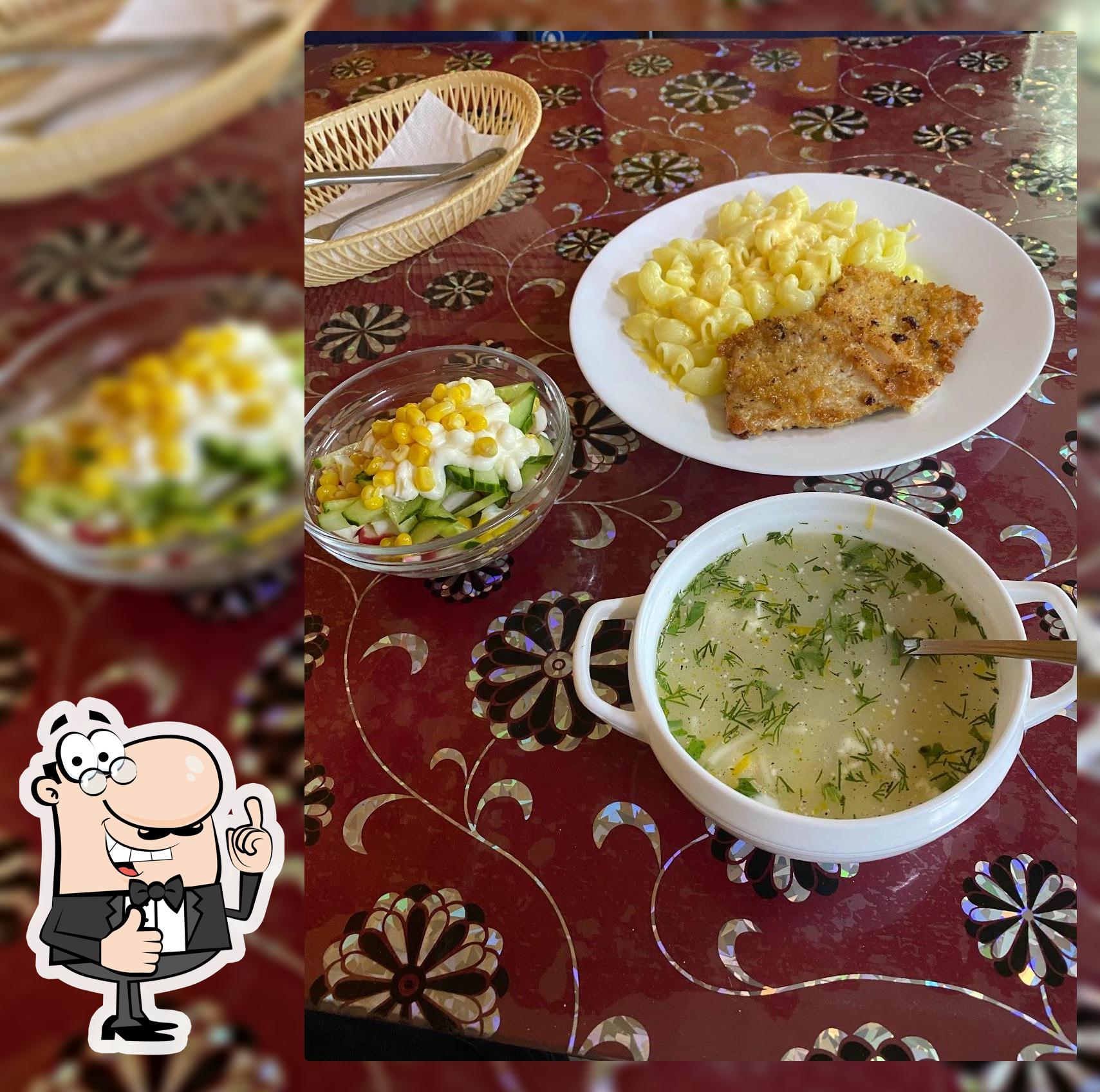 Еда в "Перекрестке"