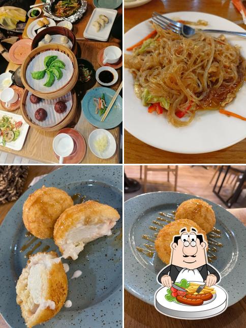 Еда в "Дамплинге-Репаблике"