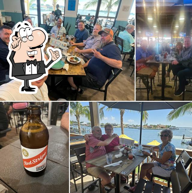 Finn's Dockside Bar & Grill
