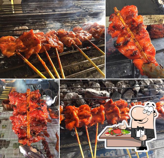 ร้านไก่ย่างยายเพลิน