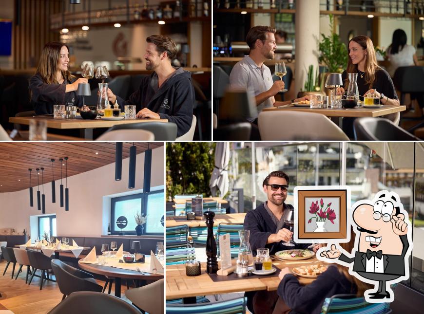 Restaurant Grill-Lounge