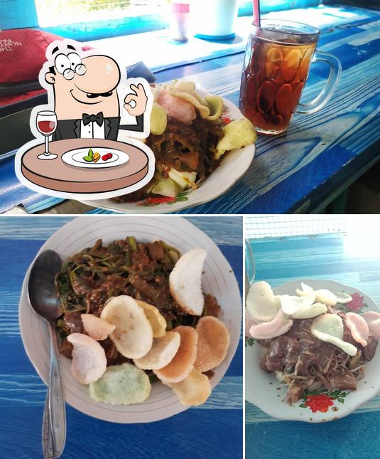 Nasi Pecel & Rujak Cingur Bu Is