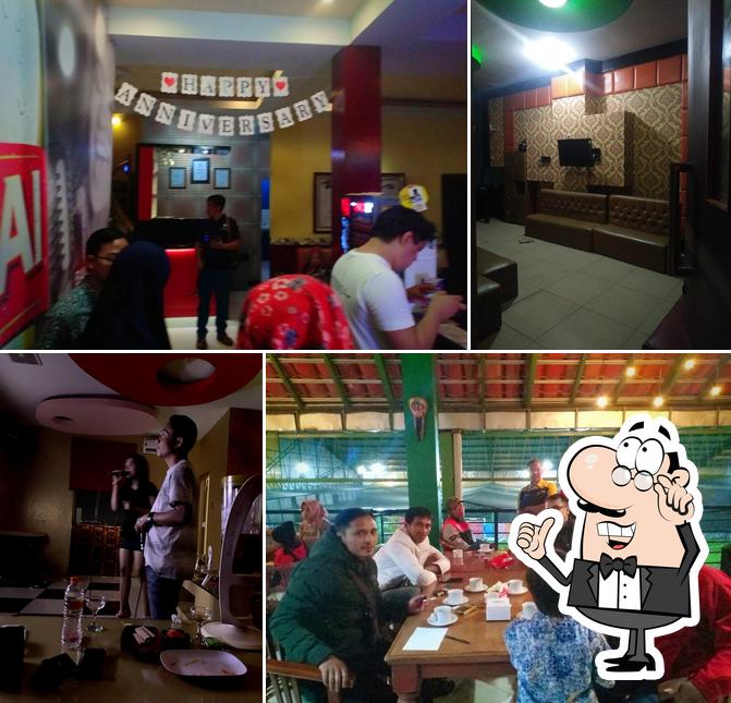 Zamrud Brew House Karaoke & Cafe