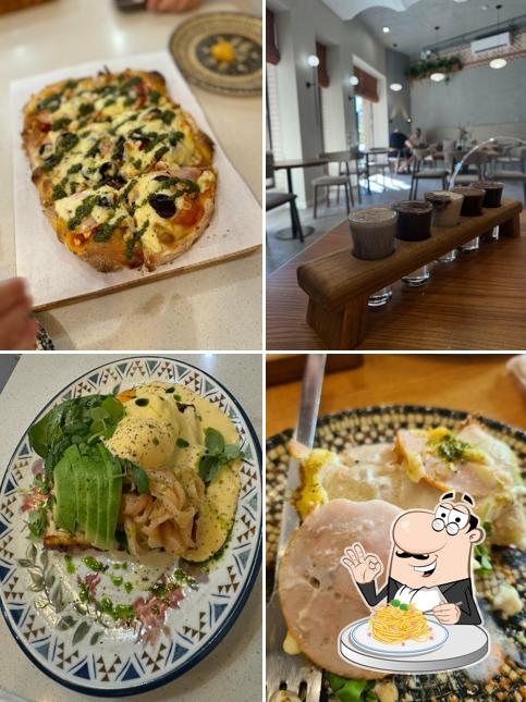 Паста карбонара в "Рим Room"