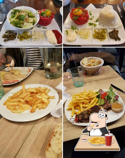 Le Notre Dame Café