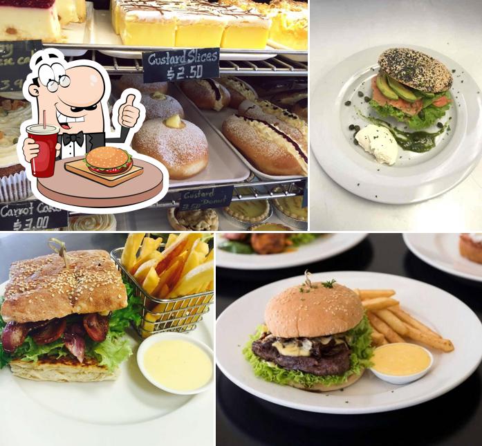 Cafe Club & Bakery