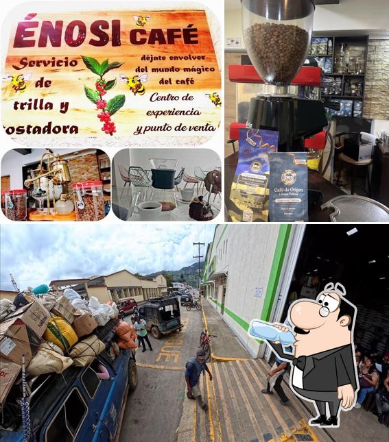 ÉNOSI CAFÉ