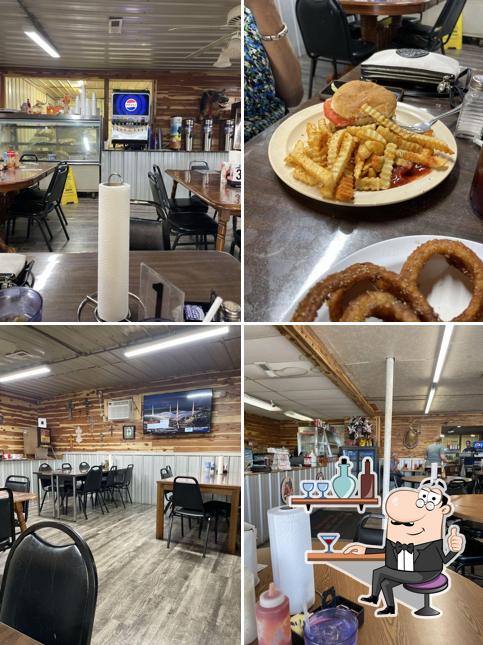 Mom & Pops Cafe