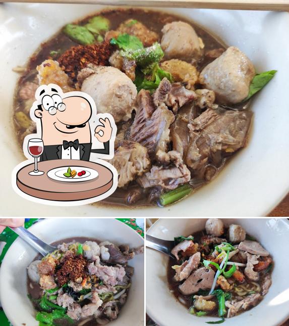 ก๋วยเตี๋ยวโกช้าง