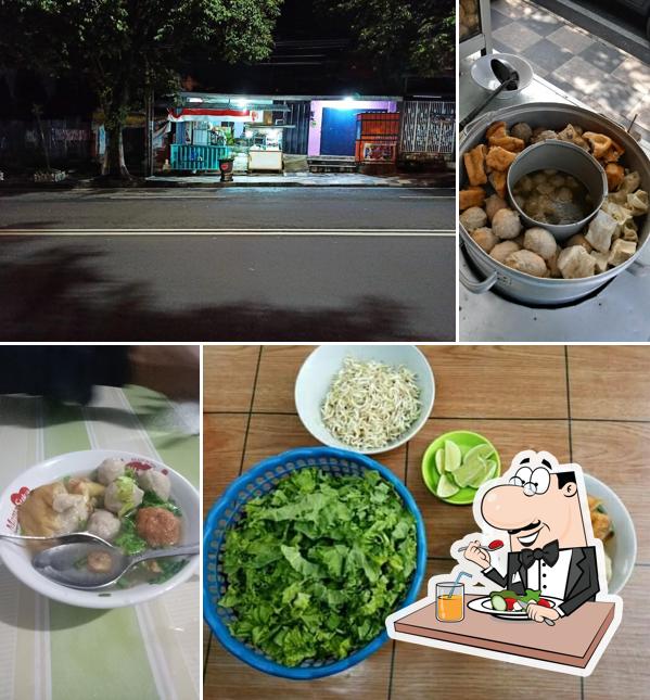 Bakso Madona Cak Man