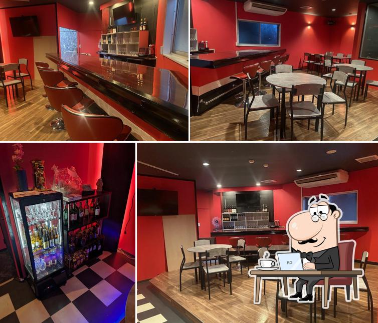 あんたがヒーローカラオケBAR