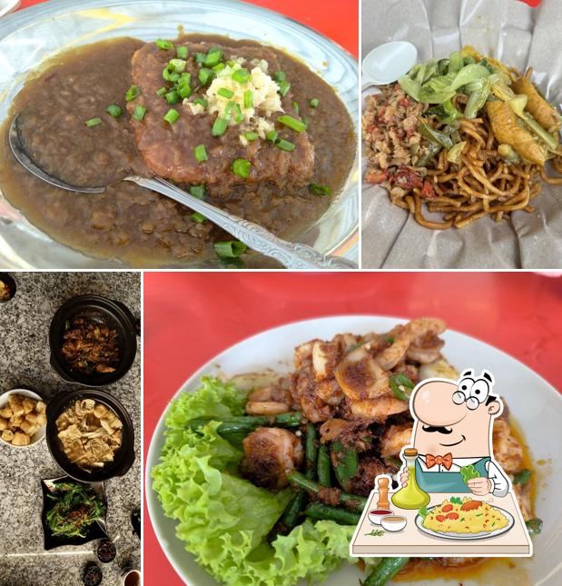 Hometown Restaurant 西天宫家乡味美食坊