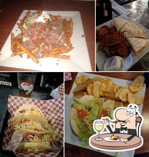 Louie's Bar & Grill