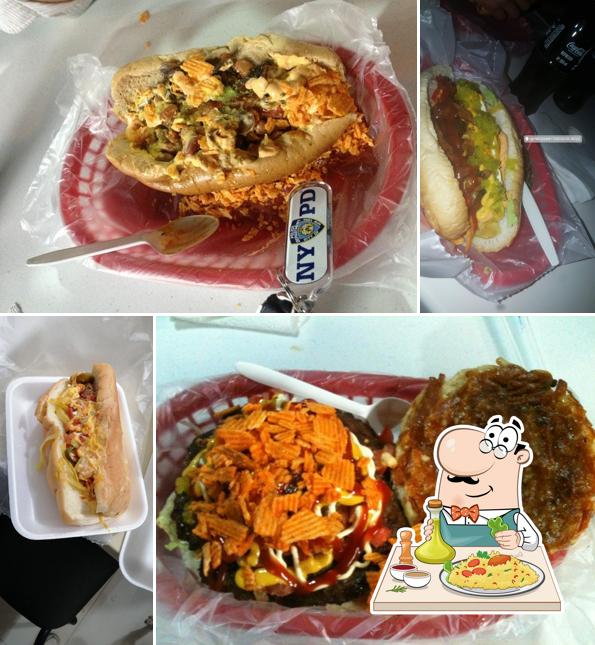 Chelo's Burgers & More
