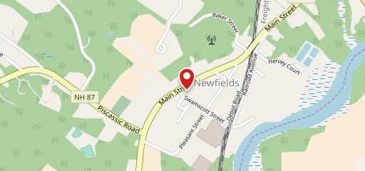 Newfields Country Store на карте