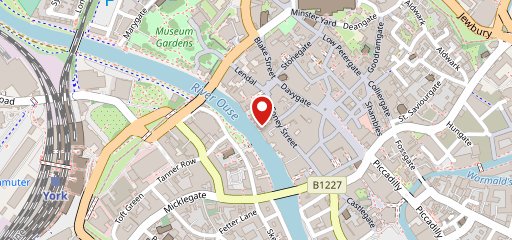 Revolution Revolution York на карте
