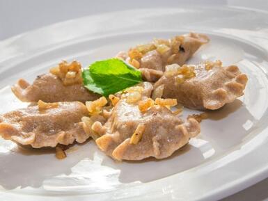 Клецки с телятиной и гречкой