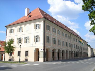 Беловар